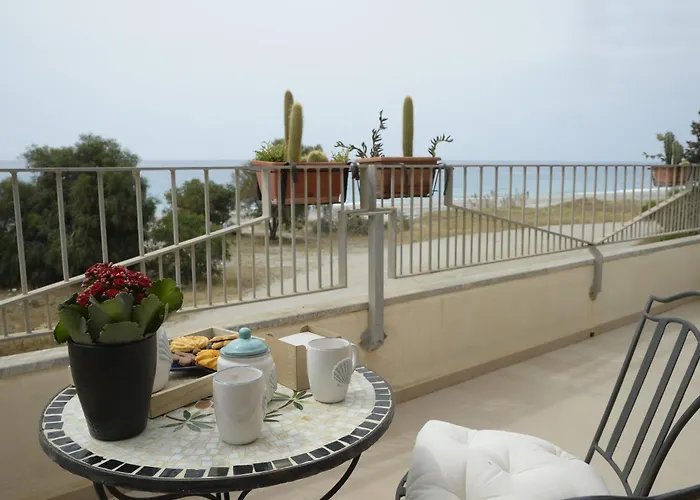 Il Sestante Oda ve Kahvaltı Condofuri