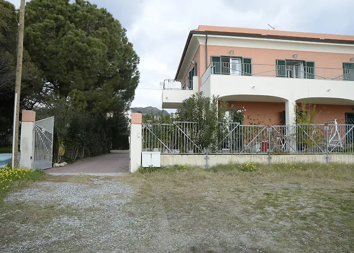 Oda ve Kahvaltı Il Sestante 4*