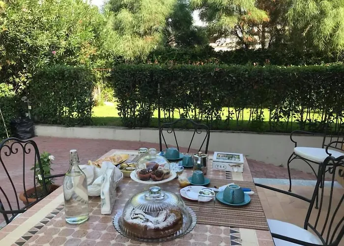 Il Sestante Oda ve Kahvaltı Condofuri